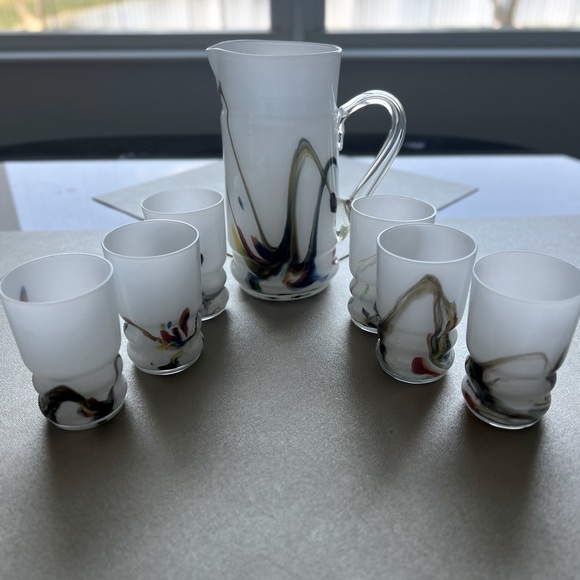 Vintage Marble Multicolor Blown Glass Pitcher and Six Matching Glasses - Picture 4 of 13